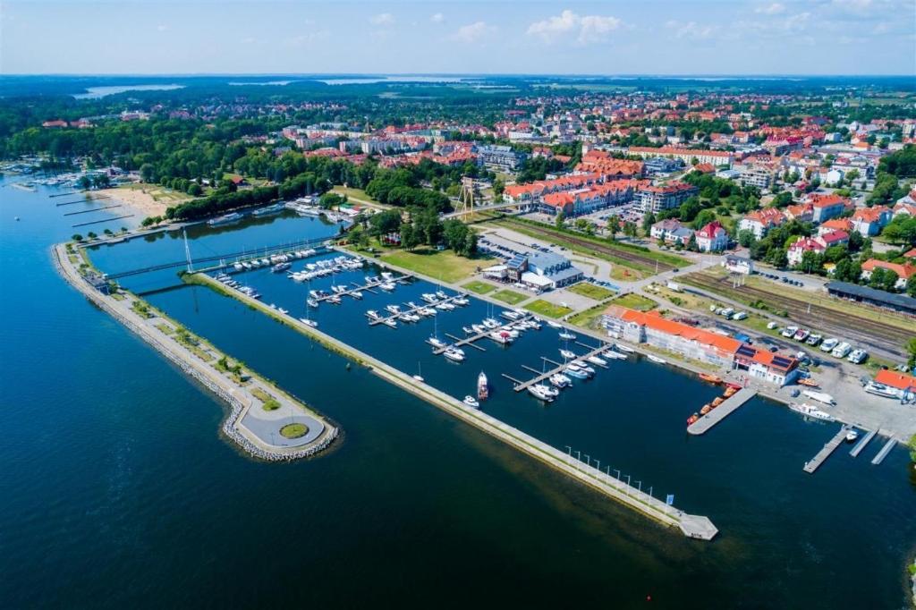 Artystyczna Przestrzen - Marina Apartment Gizycko Exterior photo